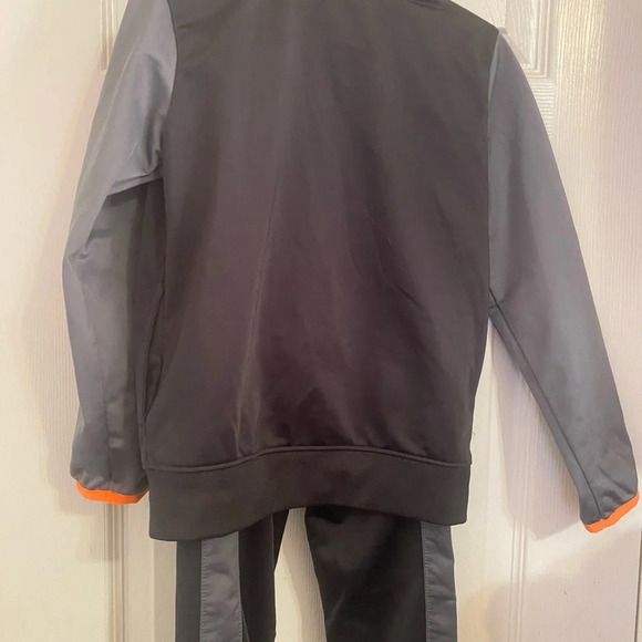 Boy’s Nike Tracksuit - Picture 6 of 10